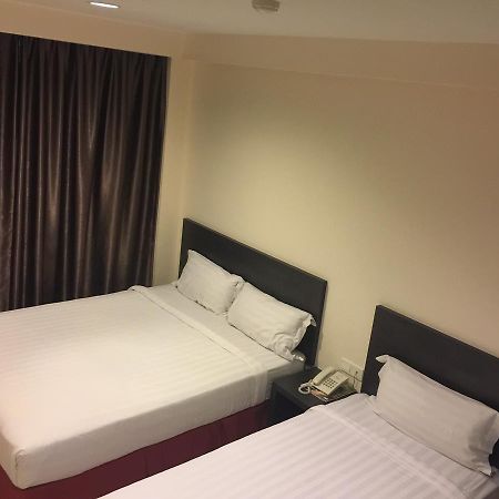 Premierz Hotel لابوان المظهر الخارجي الصورة