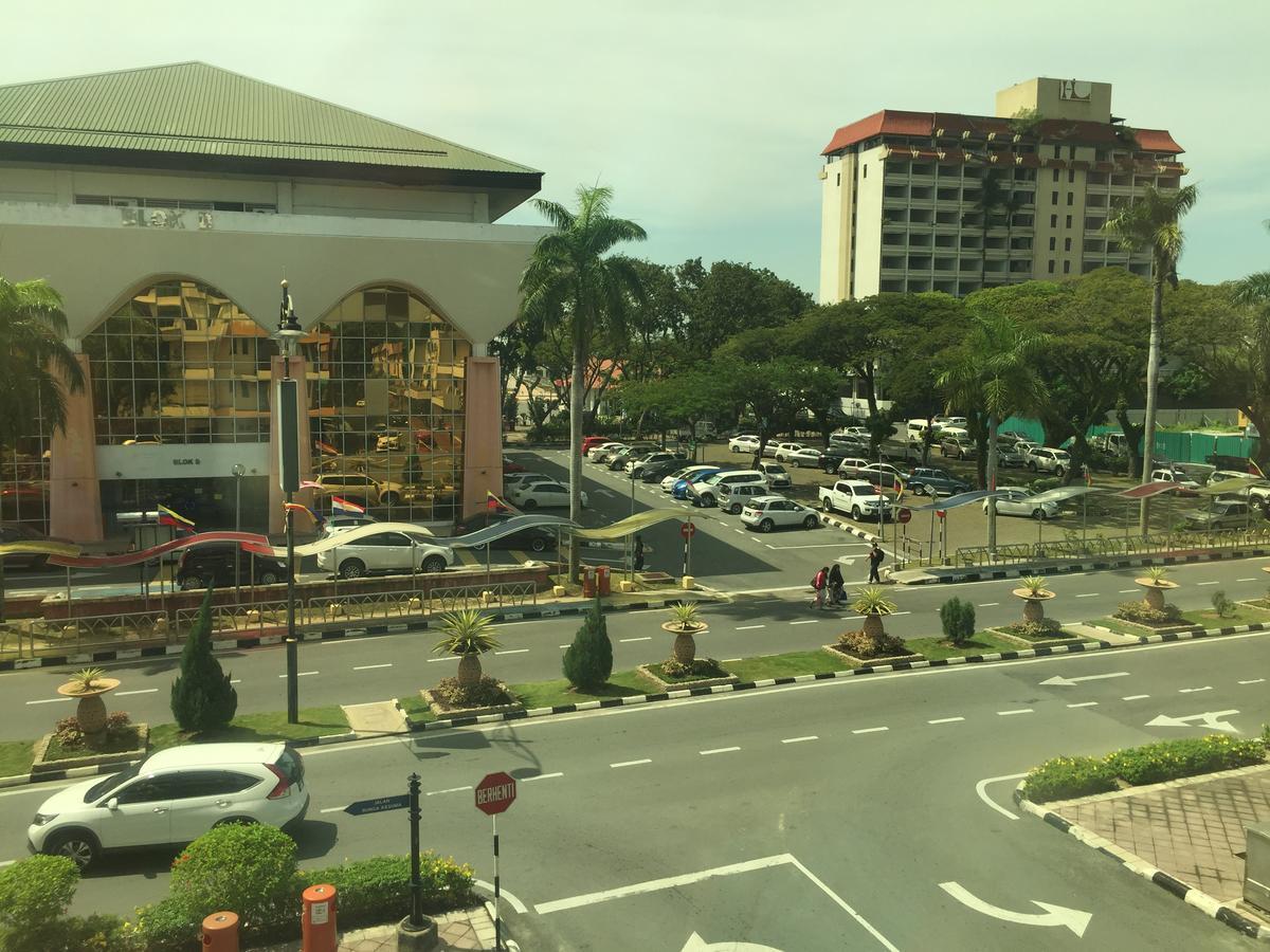 Premierz Hotel لابوان المظهر الخارجي الصورة